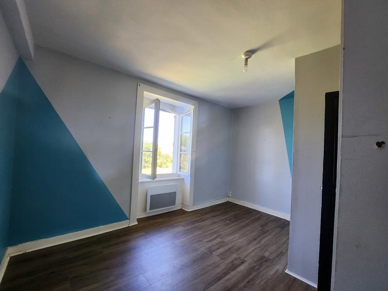 Maison - 163 m² - 9 pièces