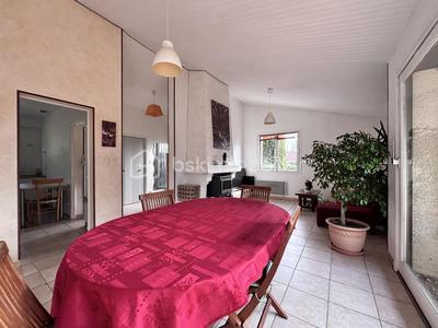 Maison traditionnelle - 130 m² - 6 pièces