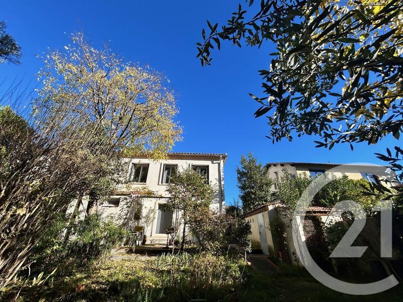 Appartement - 90 m² - 4 pièces