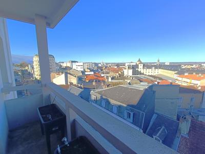 Appartement - 85 m² - 4 pièces