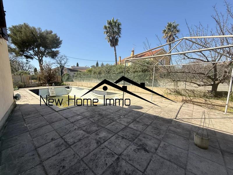 Villa - 180 m² - 5 pièces