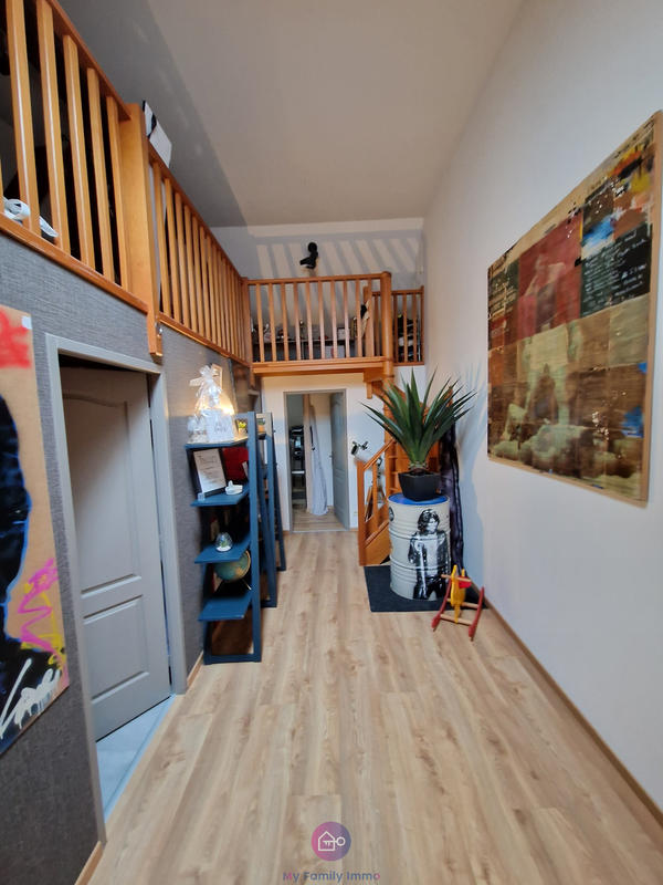 Appartement - 140 m² - 6 pièces