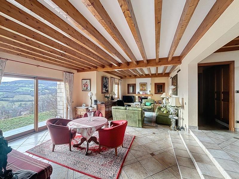 Villa - 246 m² - 7 pièces