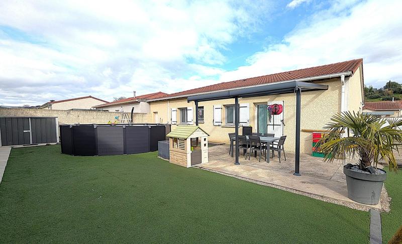 Maison - 90 m² - 4 pièces