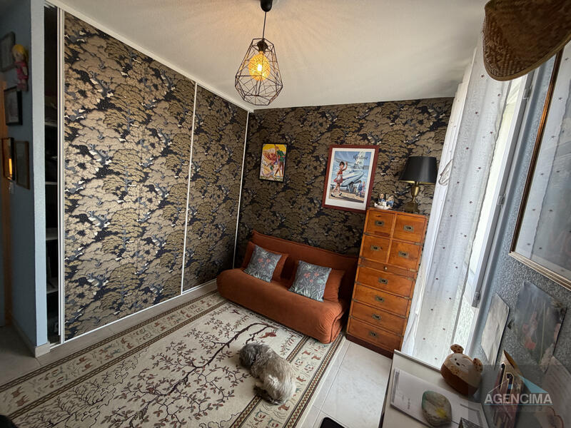 Appartement - 80 m² - 4 pièces