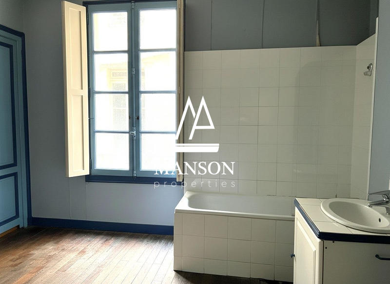 Appartement - 137 m² - 5 pièces