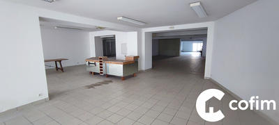 Local commercial - 285 m²