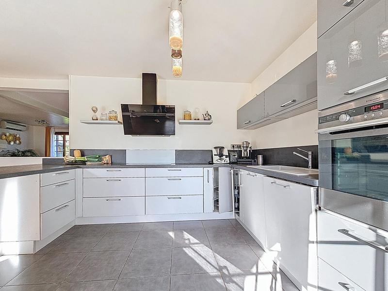 Maison - 165 m² - 6 pièces