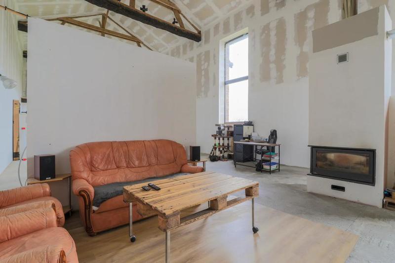 Maison - 250 m² - 7 pièces