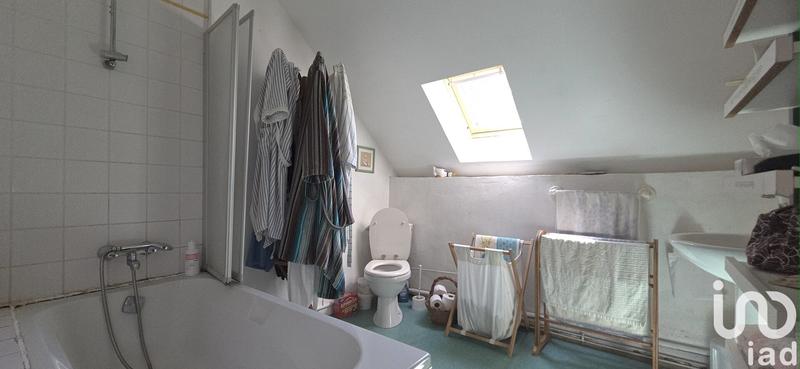 Maison - 250 m² - 10 pièces