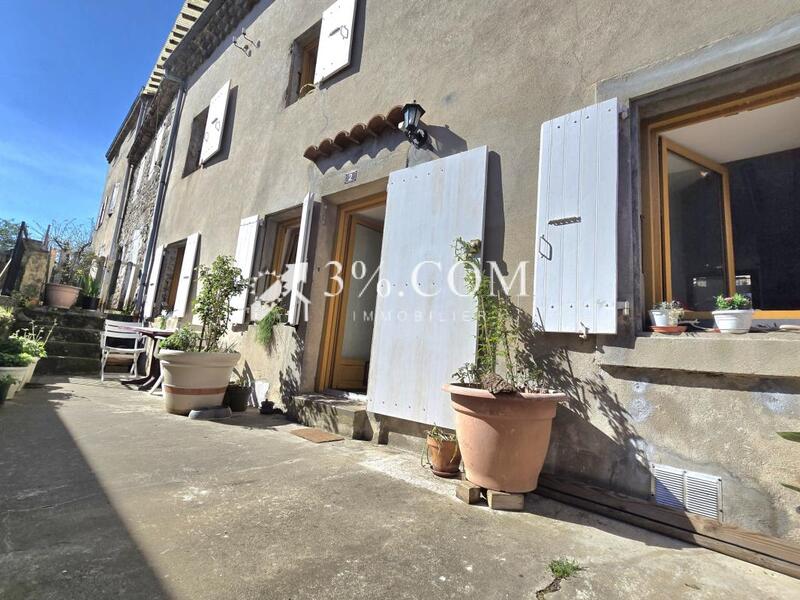 Maison de village - 68 m² - 3 pièces