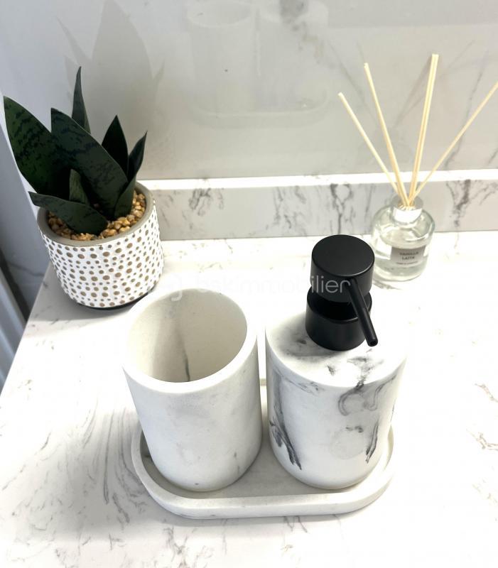 Appartement - 103 m² - 4 pièces