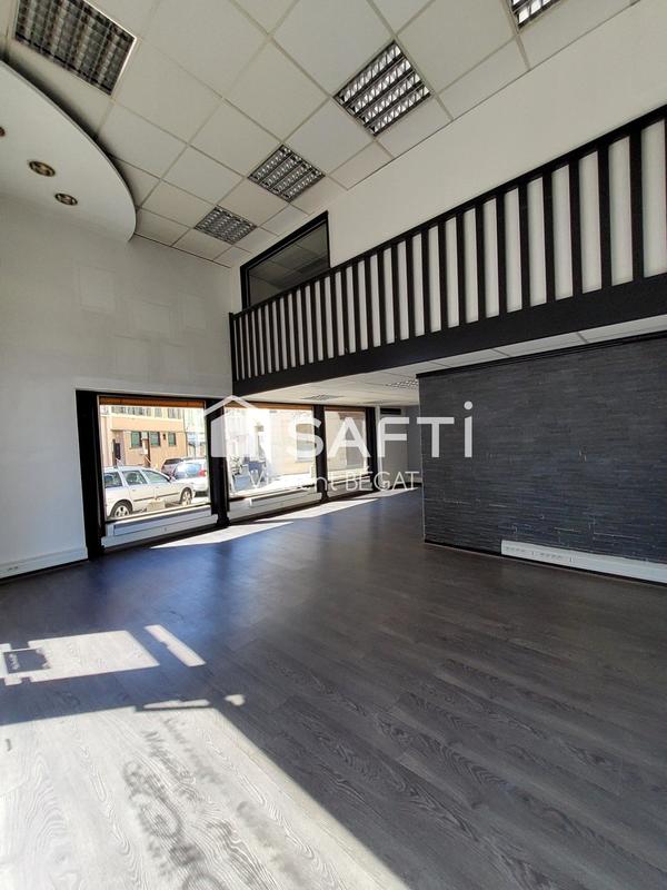 Local commercial - 70 m² - 4 pièces