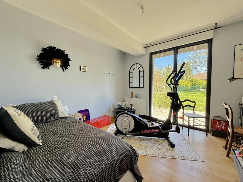 Villa - 200 m² - 8 pièces