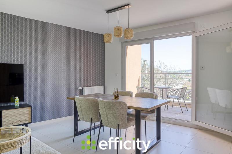 Appartement - 95 m² - 4 pièces