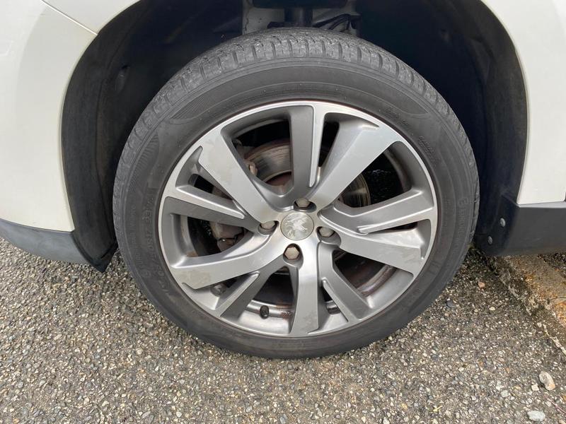 Peugeot 2008 1.6 Bhdi 120 Allure