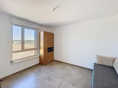 Appartement - 100 m² - 4 pièces