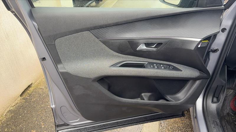 Peugeot 5008 1.5 BlueHDi 130 Eat8 Active Business - 7 places Automatique