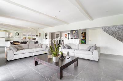 Maison - 298 m² - 7 pièces