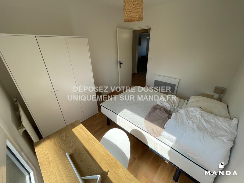 Chambre - 10 m² - 5 pièces