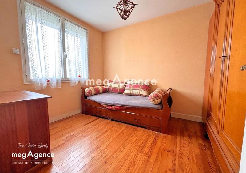 Maison traditionnelle - 75 m² - 4 pièces