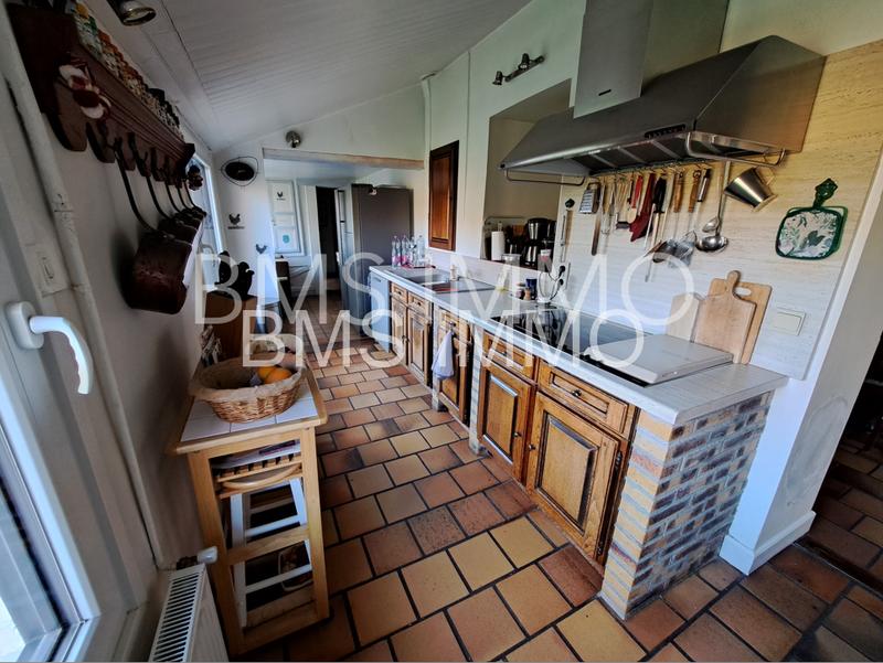 Maison - 270 m² - 8 pièces