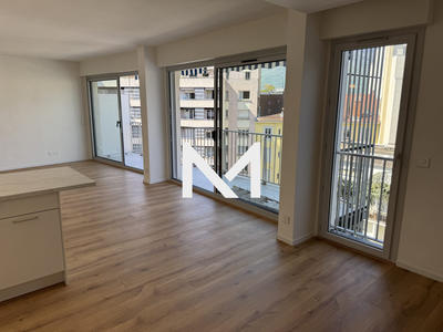 Appartement - 134 m² - 5 pièces