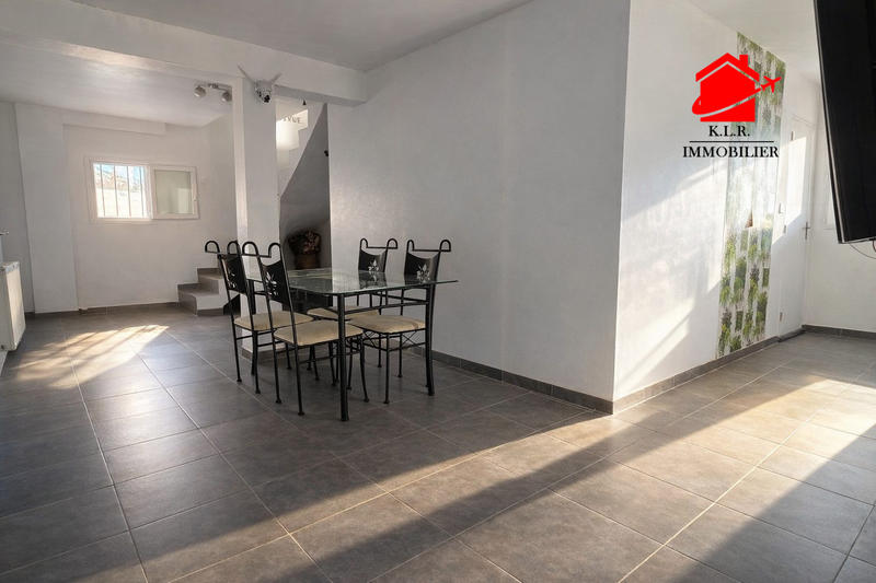 Maison - 195 m² - 8 pièces