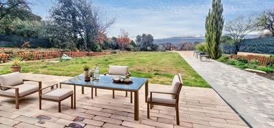 Maison - 203 m² - 6 pièces