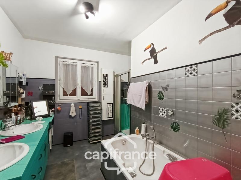 Maison - 162 m² - 7 pièces