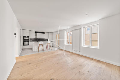 Appartement - 96 m² - 5 pièces