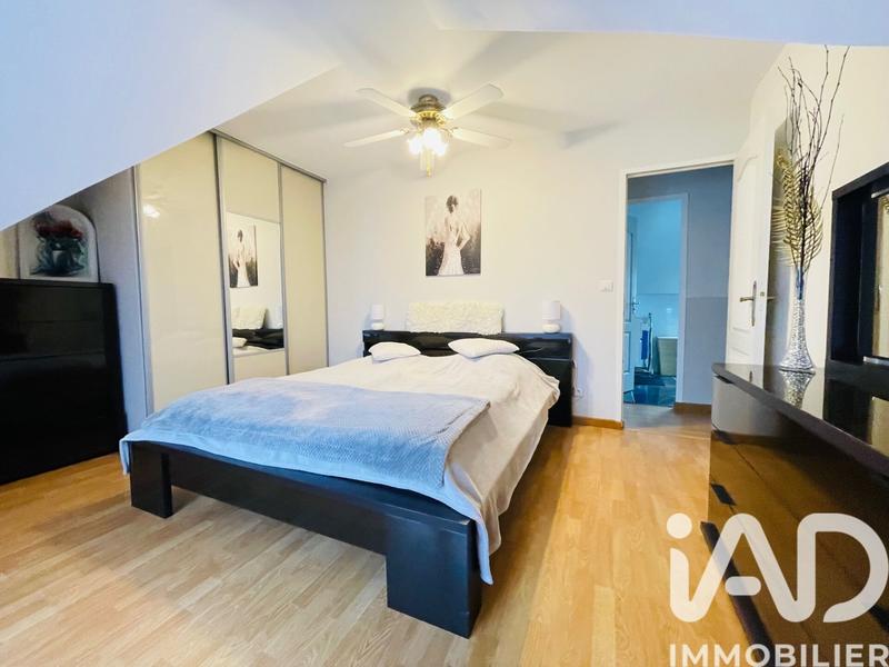 Maison - 105 m² - 4 pièces