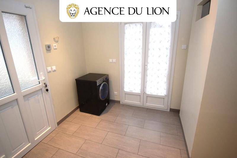 Maison - 97 m² - 6 pièces