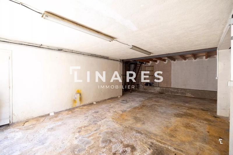 Parking / Garage - 54 m²