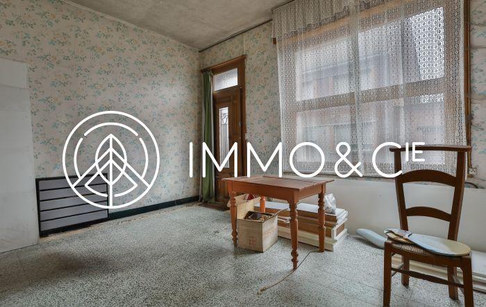 Maison - 220 m² - 6 pièces