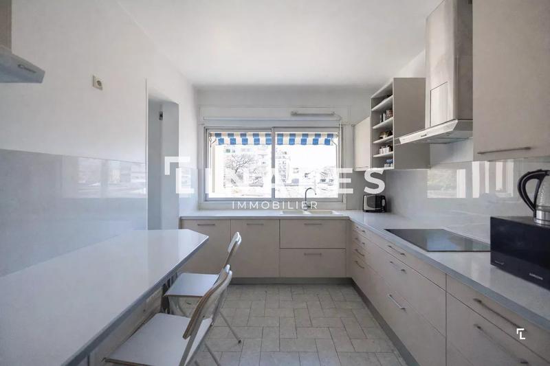 Appartement - 126 m² - 4 pièces