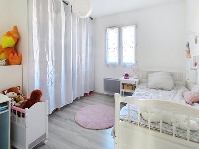 Maison - 107 m² - 5 pièces