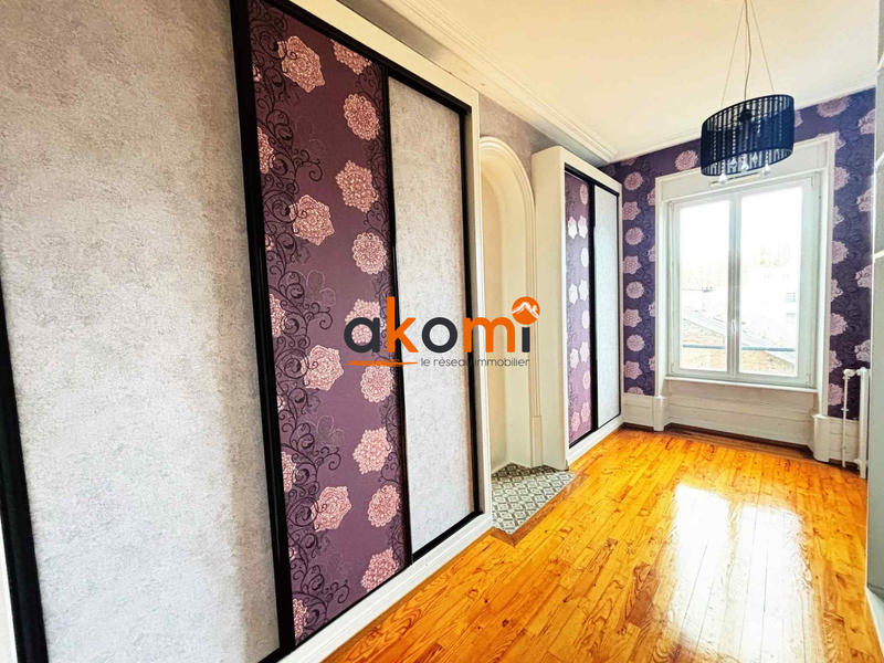 Appartement - 177 m² - 6 pièces