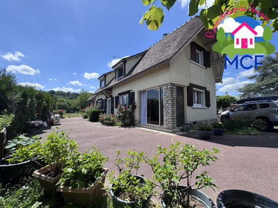 Maison traditionnelle - 121 m² - 7 pièces