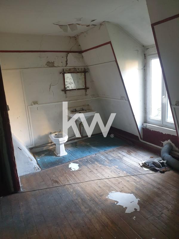 Immeuble mixte - 130 m² - 5 pièces