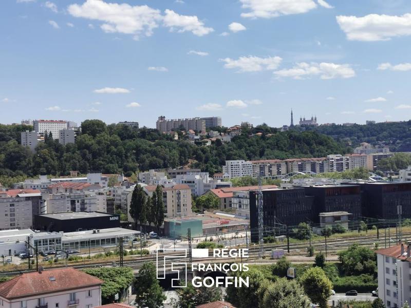 Appartement - 76 m² - 4 pièces