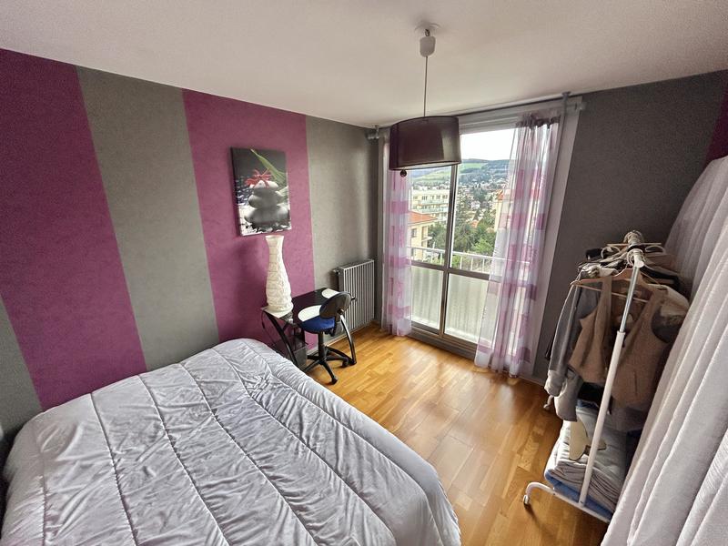 Appartement - 99 m² - 5 pièces
