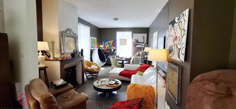 Maison - 252 m² - 11 pièces