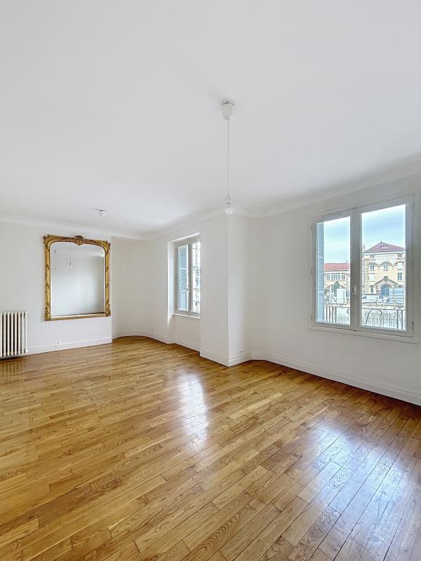 Appartement - 72 m² - 3 pièces