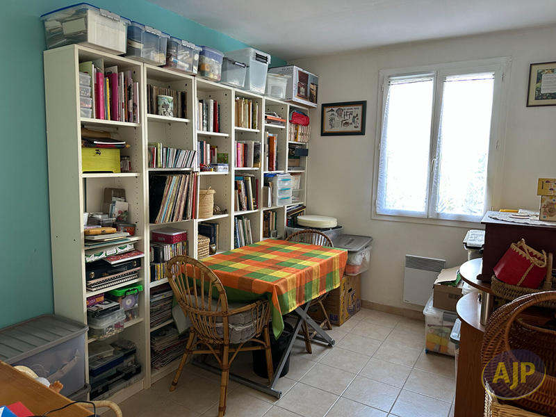 Maison - 99 m² - 5 pièces