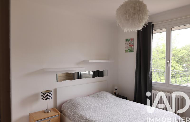 Maison - 220 m² - 9 pièces