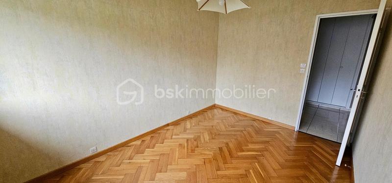 Appartement - 94 m² - 5 pièces