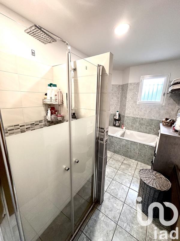 Maison - 111 m² - 6 pièces