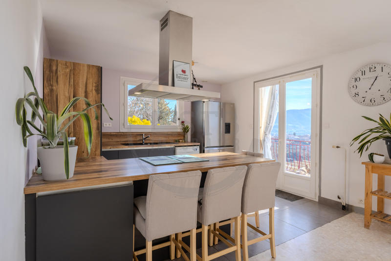 Maison - 130 m² - 5 pièces