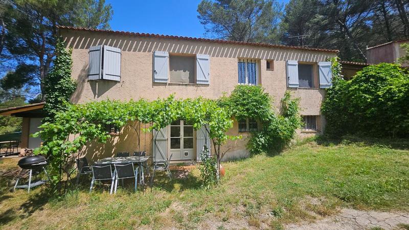 Maison - 312 m² - 7 pièces